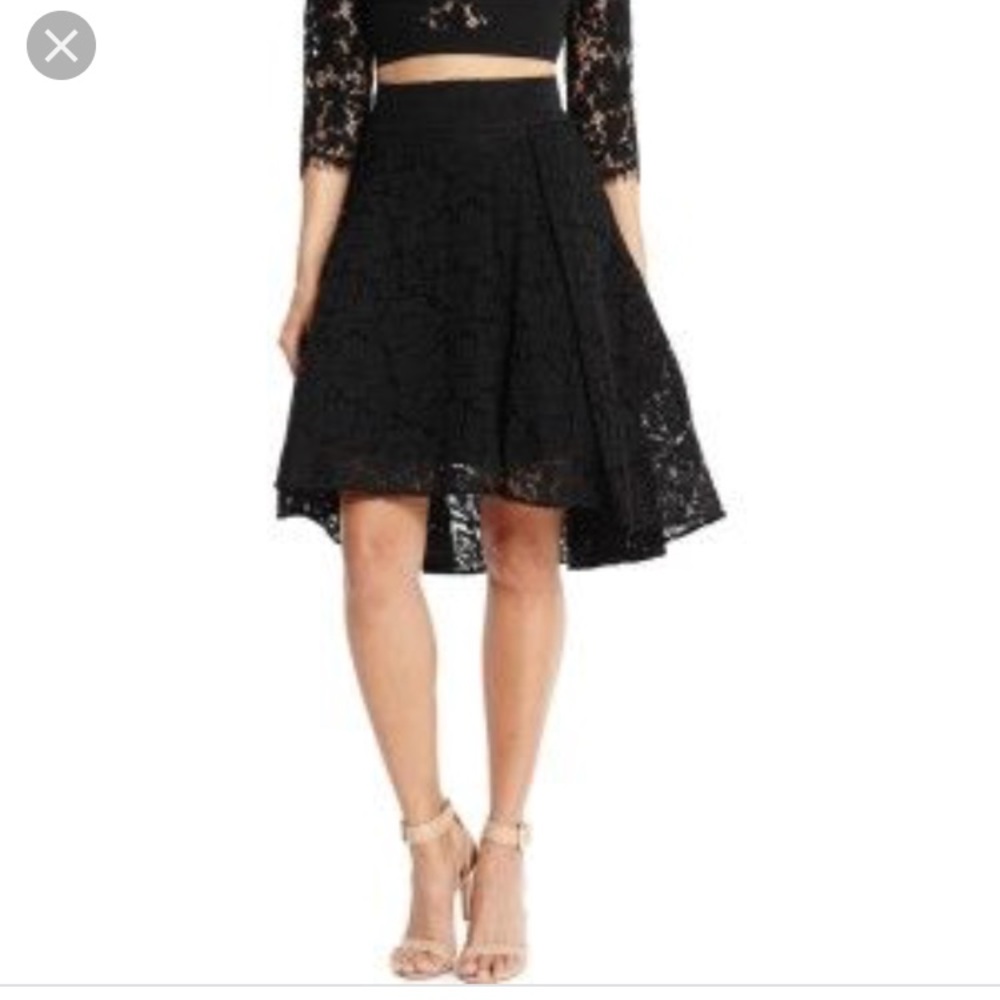 Marciano Brand New floral skirt. Size 2 (S) + Tags